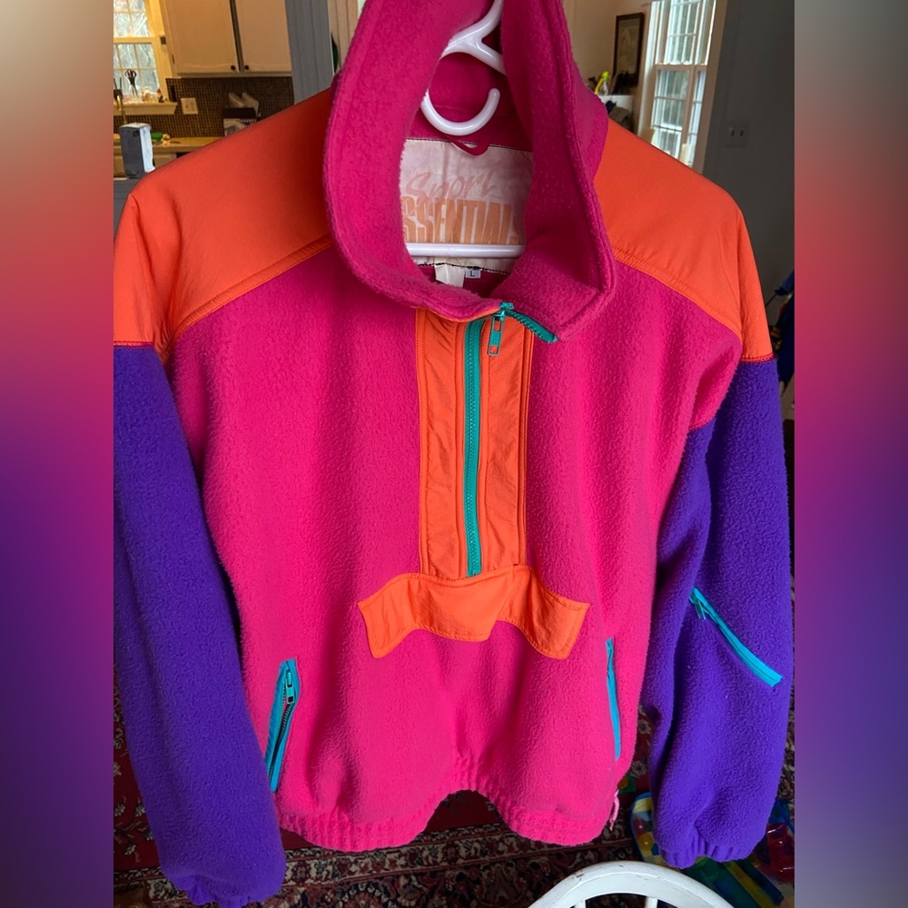 Vintage Sport Essentials color block fleece pullover